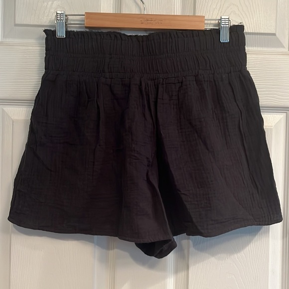 Mi ami brand size l elastic waist high waist shorts- NWT - Picture 3 of 6
